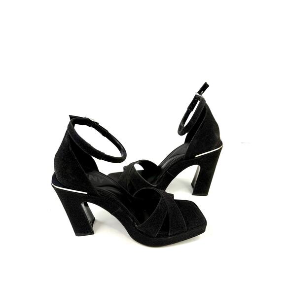 DKNY Women's Linda Strappy Square-Toe Sandals Heels Black Size 8 NWT and BOX - Picture 4 of 5